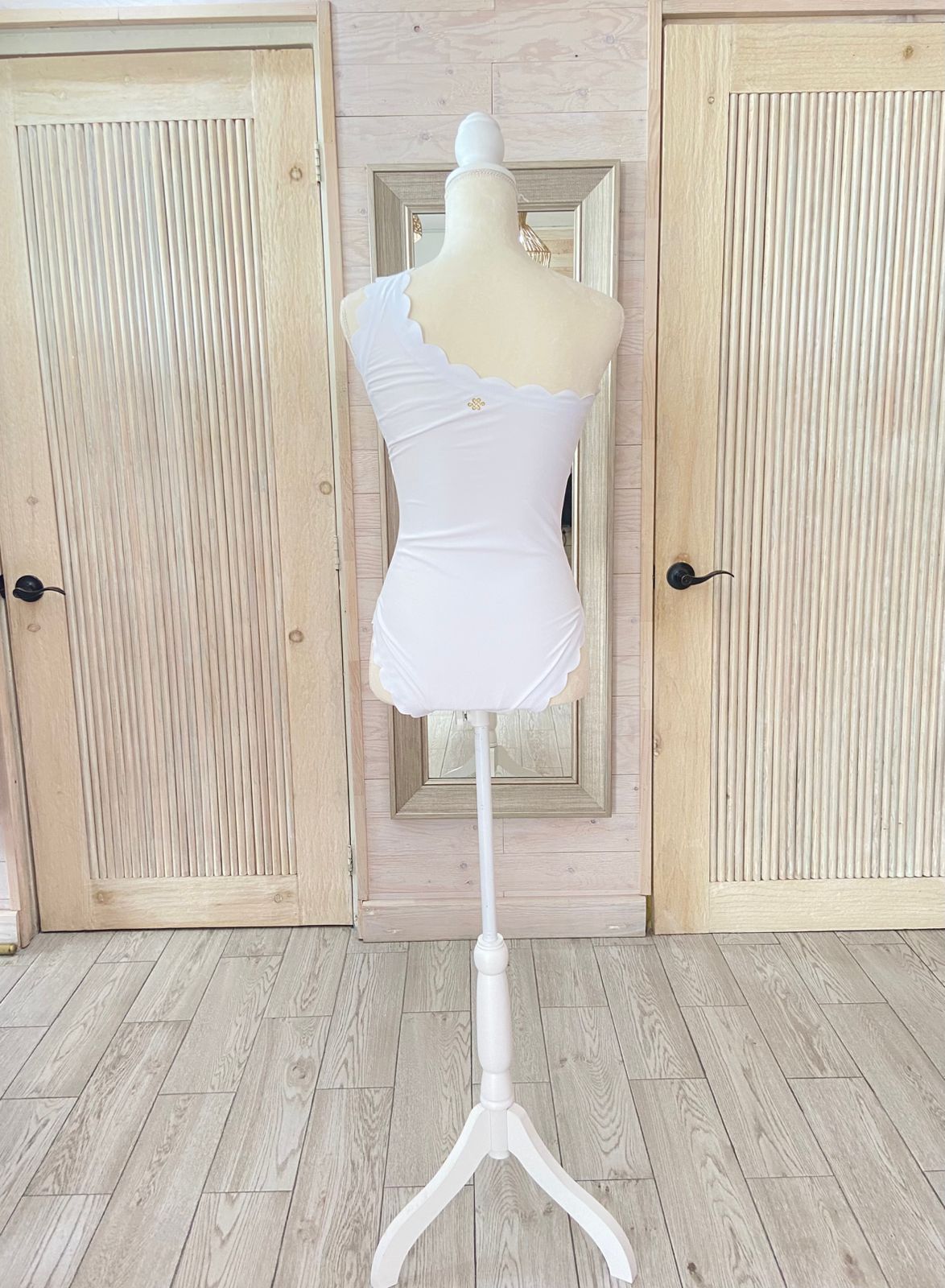 Kaanda white one shoulder